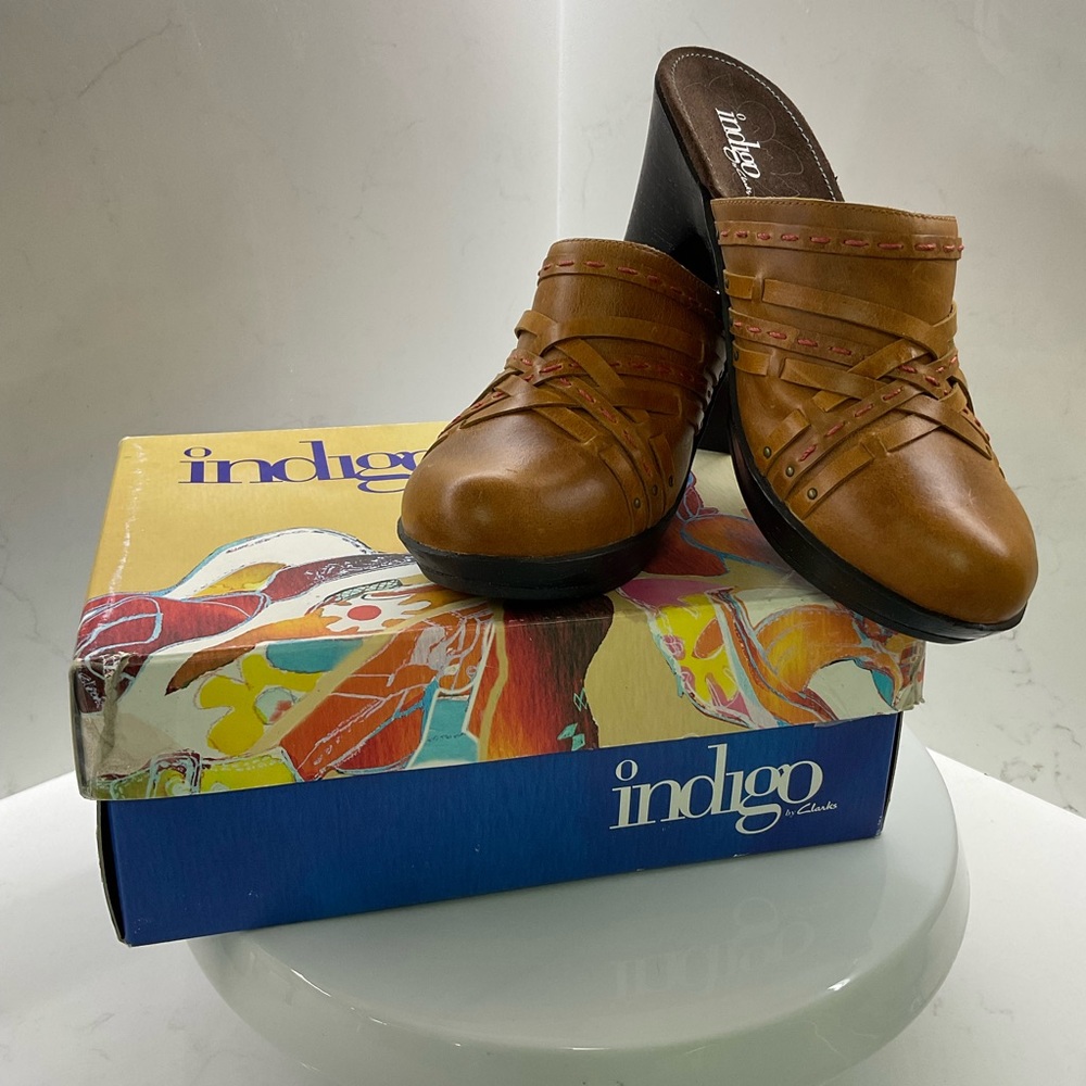 Indigo by Clarks Women's Halifax Clog size 7.5